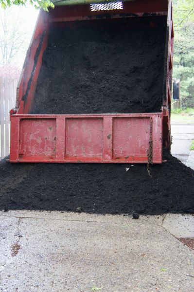 Topsoil Service in Hayward