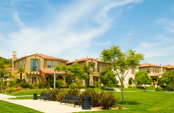 Community Landscaping in Hayward